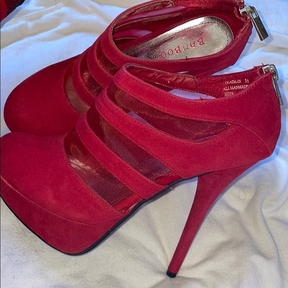 Bright Red Bold Red Heels ❣️ - Picture 2 of 5
